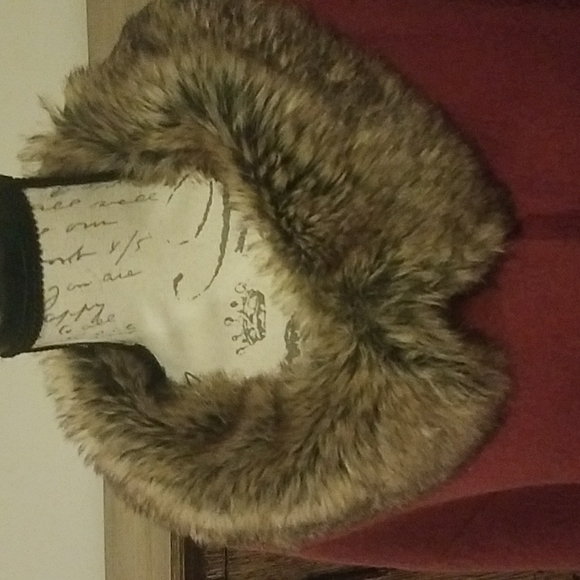 Faux Fur Removable Collar Jacket - Picture 2 of 6